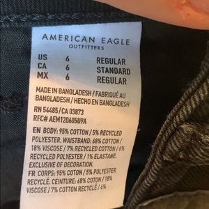 American Eagle Black Mom Jeans
